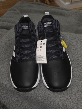 New Adidas Men's 10.5 Cloudfoam Ilation 2.0 Basketball mid-top Shoes
